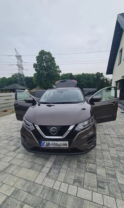 Nissan Qashqai cena 76000 przebieg: 90000, rok produkcji 2017 z Lubycza Królewska małe 37